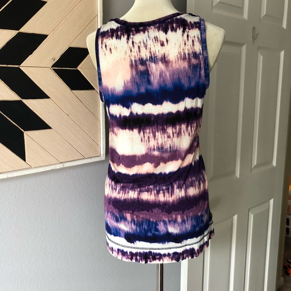 Simply Vera Tank - Picture 2 of 2